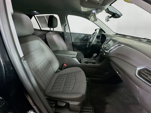Used 2024 Chevrolet Equinox LT FWD image 36