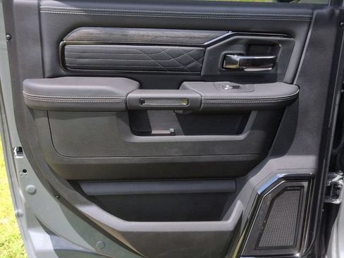 New 2026 RAM 3500 Limited AWD/4WD image 28