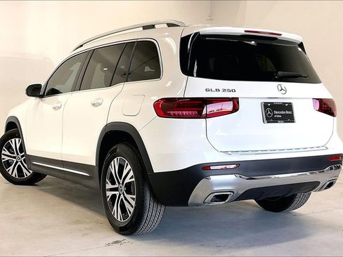 New 2026 Mercedes-Benz GLB 250 image 12