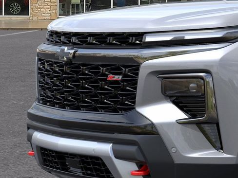 New 2026 Chevrolet Traverse Z71 w/ Enhanced Driving Package image 13