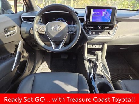 Certified 2023 Toyota Corolla Cross AWD Hybrid w/ Convenience Package image 8