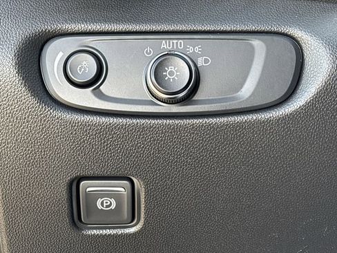 Certified 2023 Chevrolet Blazer LT w/ Convenience Package image 22