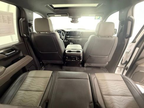 Used 2024 Chevrolet Silverado 1500 ZR2 image 20