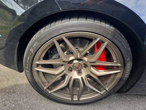 Used 2024 Chevrolet Corvette Z06 image 3