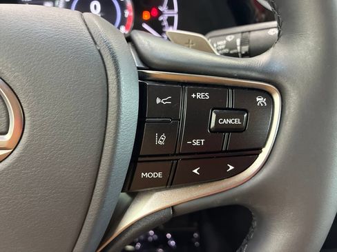 Used 2025 Lexus ES 350 w/ Premium Package FWD image 24