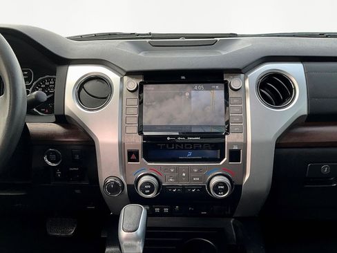 Used 2021 Toyota Tundra Limited w/ Limited Premium Package AWD/4WD image 10