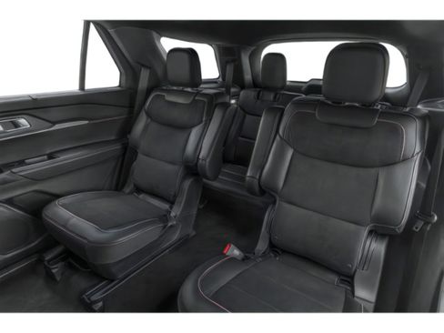 Used 2025 Ford Explorer ST image 12