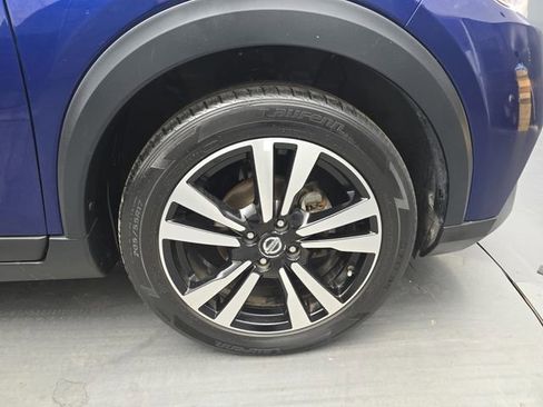 Used 2019 Nissan Kicks SV FWD image 13