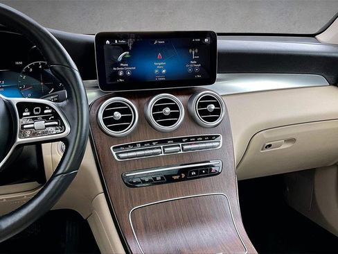 Used 2020 Mercedes-Benz GLC 300 4MATIC image 9
