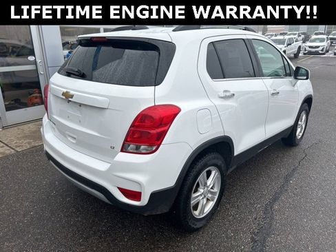 Used 2018 Chevrolet Trax LT w/ LT Convenience Package image 7