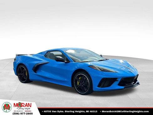 Used 2021 Chevrolet Corvette Stingray Premium Conv w/ Z51 Performance Package RWD image 6