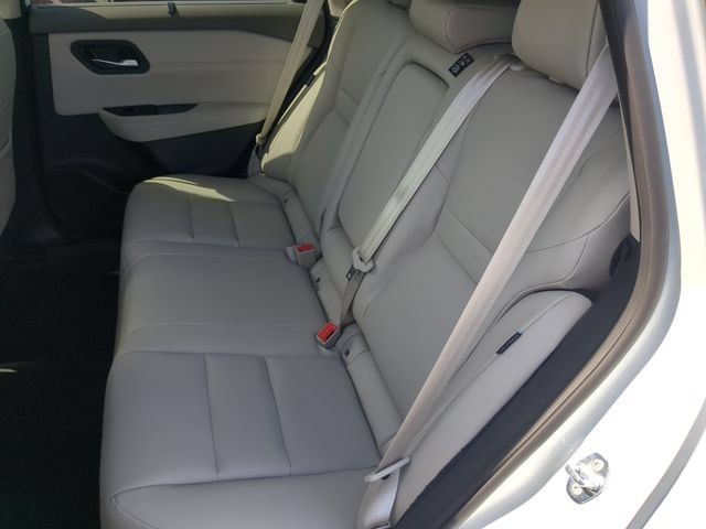 Used 2025 Nissan Rogue SV w/ SV Premium Package AWD/4WD image 19