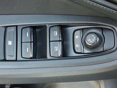 Used 2024 Subaru Crosstrek 2.0i image 24