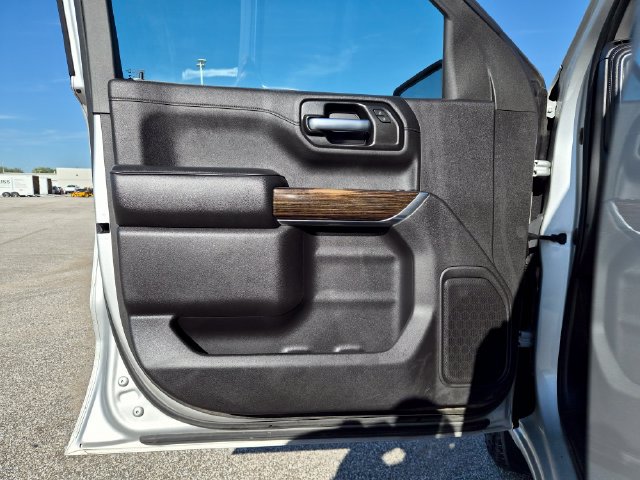 Used 2020 GMC Sierra 1500 SLE w/ SLE Value Package AWD/4WD image 12