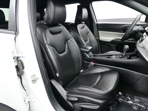 Used 2023 Jeep Compass Limited w/ Sun and Sound Group image 14