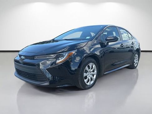 Used 2024 Toyota Corolla LE image 7