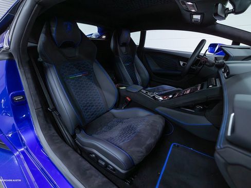 Used 2023 Lamborghini Huracan Tecnica image 44