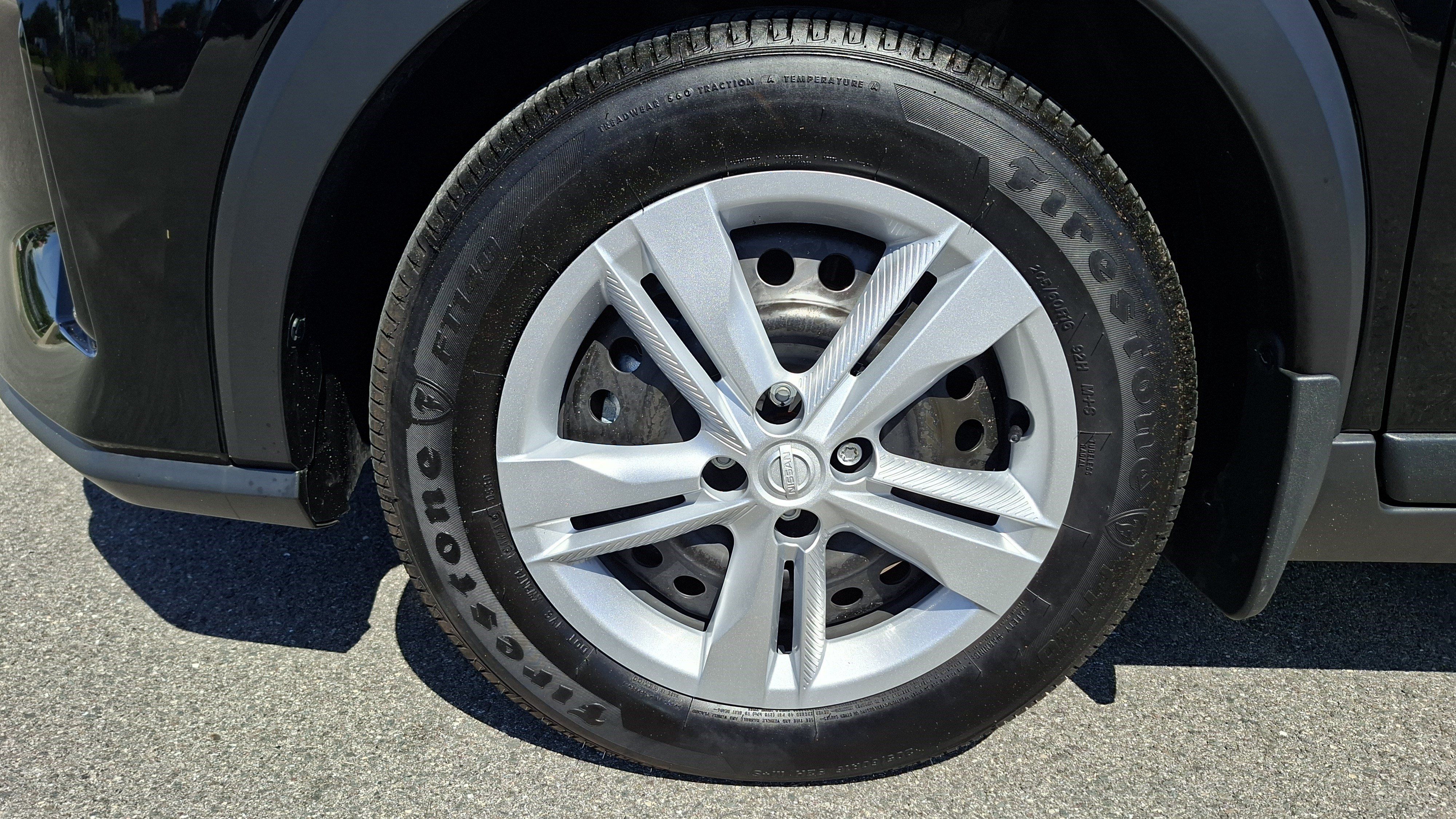 Certified 2025 Nissan Kicks Play S FWD image 25