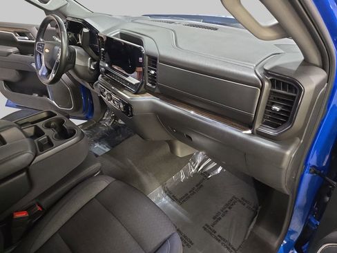 Used 2025 Chevrolet Silverado 1500 LT AWD/4WD image 10