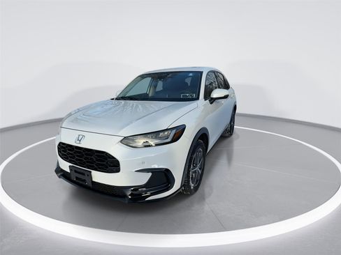 Used 2024 Honda HR-V EX-L image 2