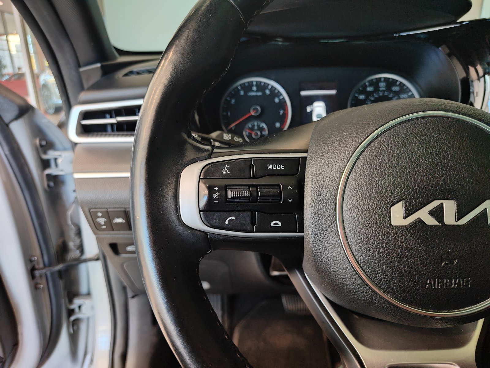 Used 2023 Kia K5 GT-Line AWD/4WD image 8
