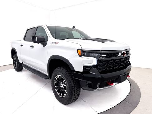 Used 2024 Chevrolet Silverado 1500 ZR2 w/ Technology Package AWD/4WD image 15