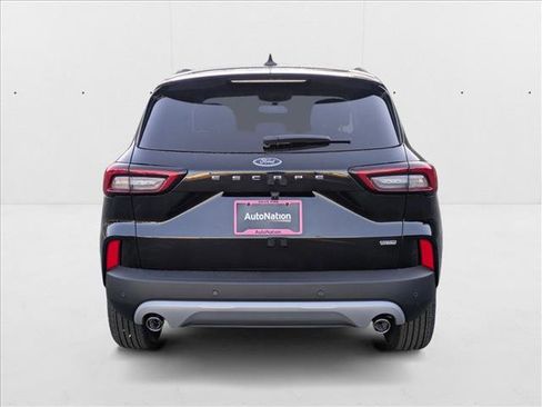New 2025 Ford Escape SE image 8