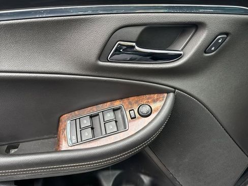 Used 2015 Chevrolet Impala LTZ FWD image 20