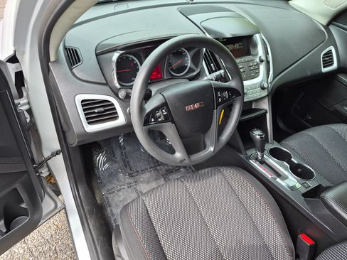 Used 2017 GMC Terrain SLE w/ LPO, Protection Package FWD image 15