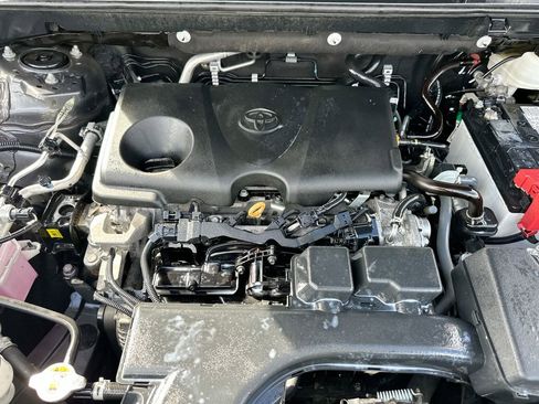 Used 2024 Toyota RAV4 LE image 28