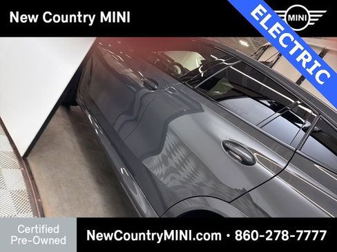 Certified 2023 MINI Cooper SE image 7