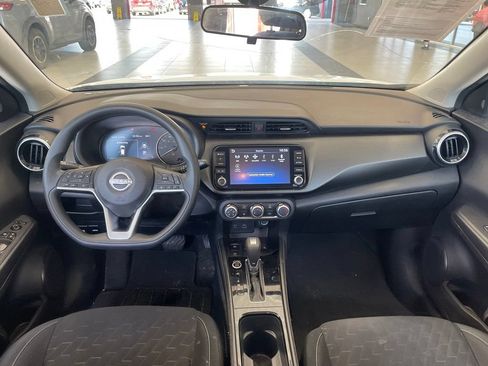Certified 2024 Nissan Kicks SV FWD image 11