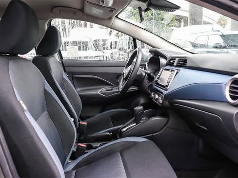 Used 2023 Nissan Versa SV image 17