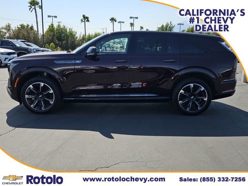 Used 2025 Cadillac Escalade IQ Sport 1 w/ Smart Trailering package AWD/4WD image 4