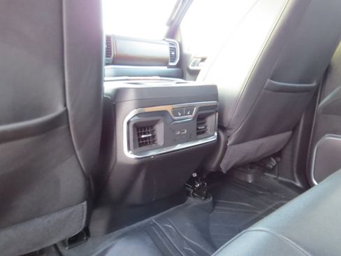 Used 2025 Chevrolet Silverado 1500 High Country image 18