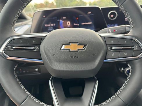 New 2026 Chevrolet Equinox EV LT image 12