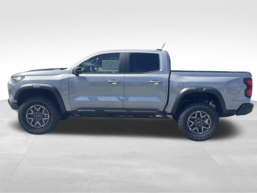 New 2026 Chevrolet Colorado ZR2 w/ Technology Package AWD/4WD image 7