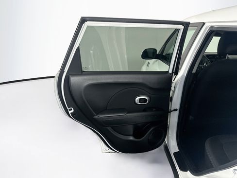 Used 2019 Kia Soul + FWD image 26
