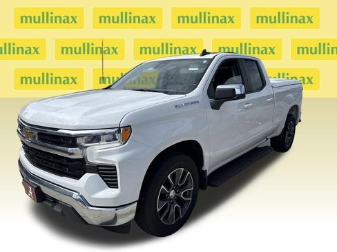 Used 2023 Chevrolet Silverado 1500 LT RWD image 7