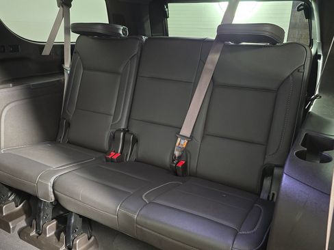 Used 2022 GMC Yukon XL Denali AWD/4WD image 19