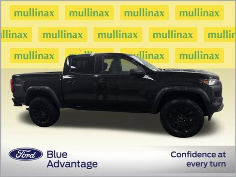 Used 2024 Chevrolet Colorado Trail Boss w/ Advanced Trailering Package image 2