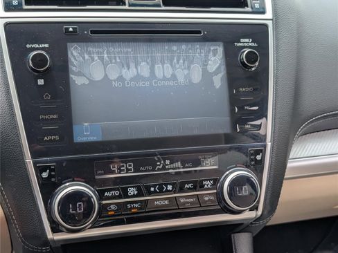 Used 2018 Subaru Outback 2.5i Premium AWD/4WD image 22