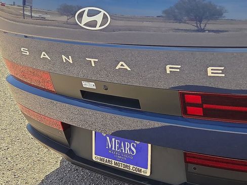 Used 2026 Hyundai Santa Fe SEL AWD/4WD image 15