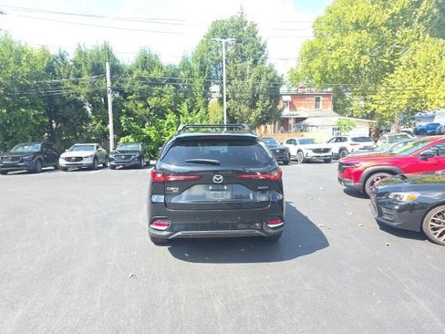 Certified 2025 MAZDA CX-70 Plug-In Hybrid w/ Premium Pkg AWD/4WD image 4