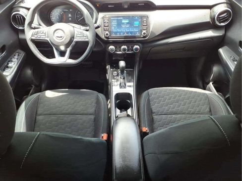 Used 2024 Nissan Kicks SV FWD image 10