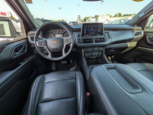 Used 2021 Chevrolet Tahoe LT w/ LT Signature Package AWD/4WD image 12