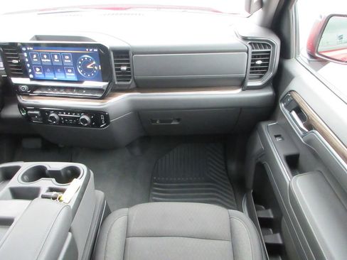 Certified 2025 Chevrolet Silverado 1500 LT image 19