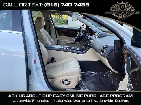 Used 2013 Jaguar XJ RWD image 12