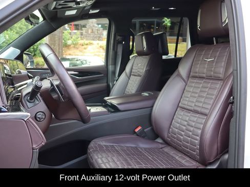 Used 2023 Cadillac Escalade V AWD/4WD image 8