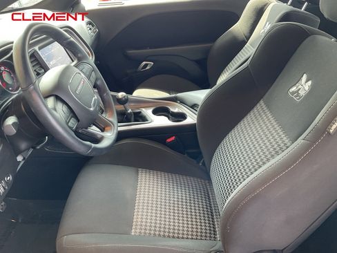 Used 2022 Dodge Challenger R/T Scat Pack w/ Driver Convenience Group image 45